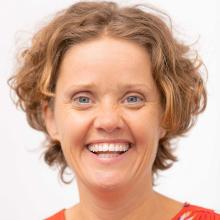 Prof. Jantina De Vries